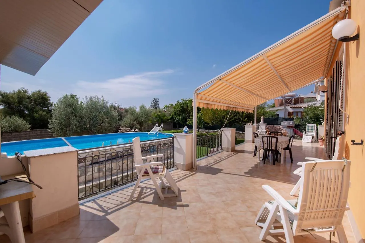 Fontane Bianche Villa Jole